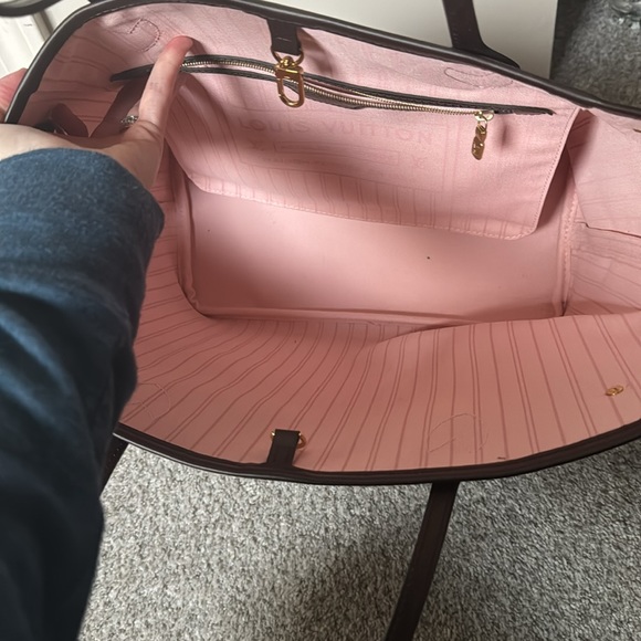 Authentic Louis Vuitton Neverfull mm - Picture 2 of 10